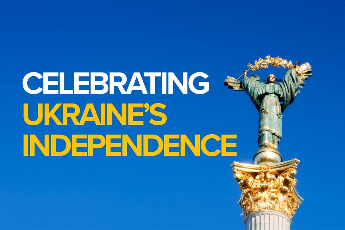 Ukrainian Independence Day Postcard with monument from Kyiv